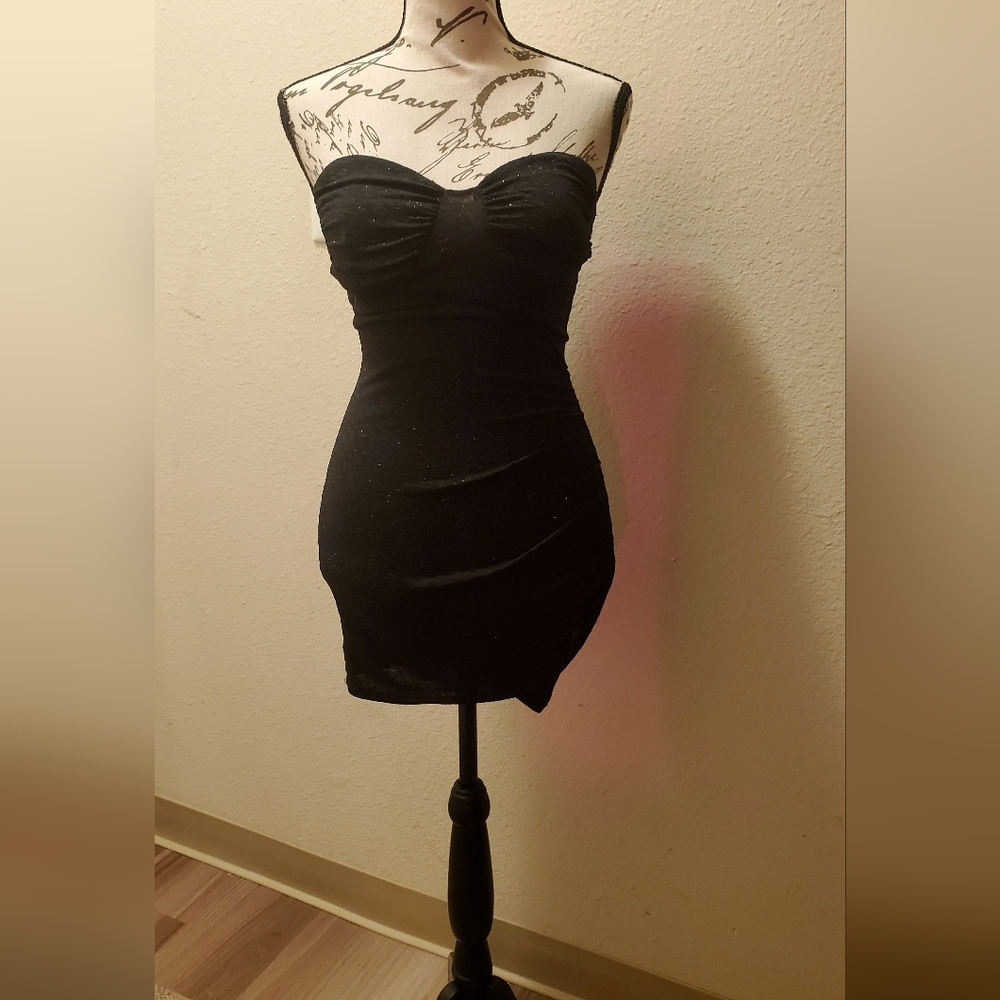 Windsor Black Strapless Mimi BodyconDress
